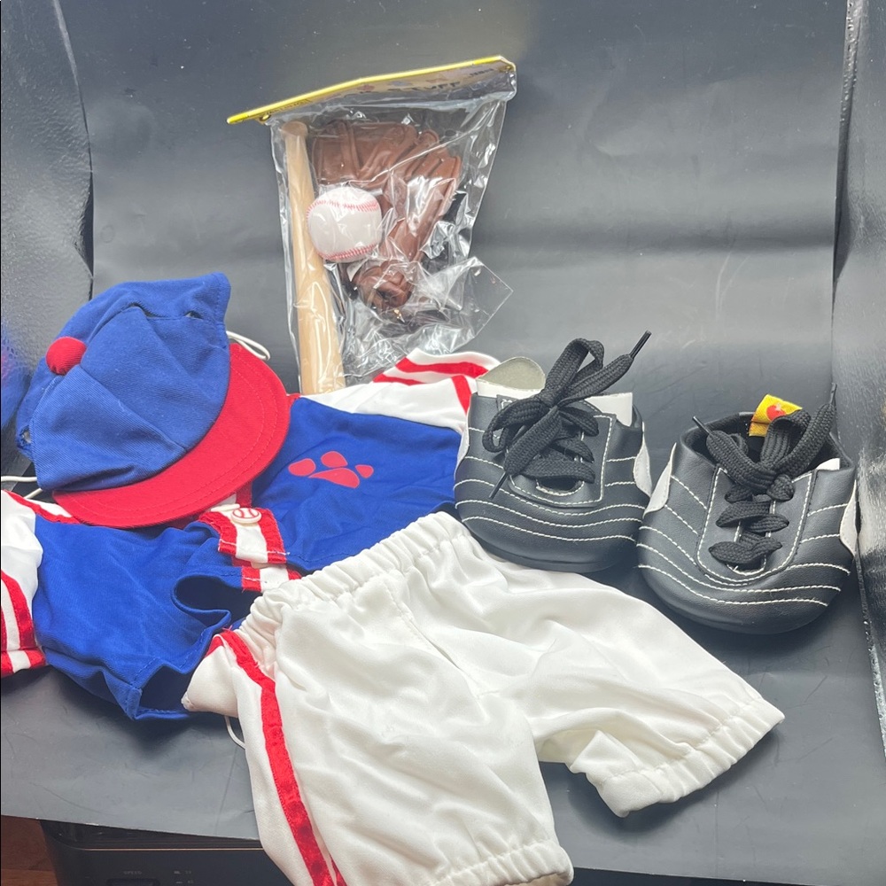 1997 NWT Build A Bear Baseball Uniform Jersey Shorts Cap Hat Gloves cleats